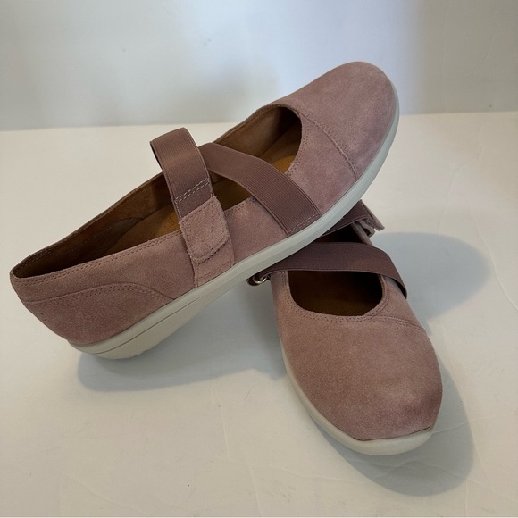 Vionic Suede Mary Jane Magnolia Shelby Suede Dusty Purple Travel Comfort Size 10 - Picture 1 of 11
